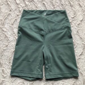 90 Degree by Reflex Women's Green Bike Yoga Shorts